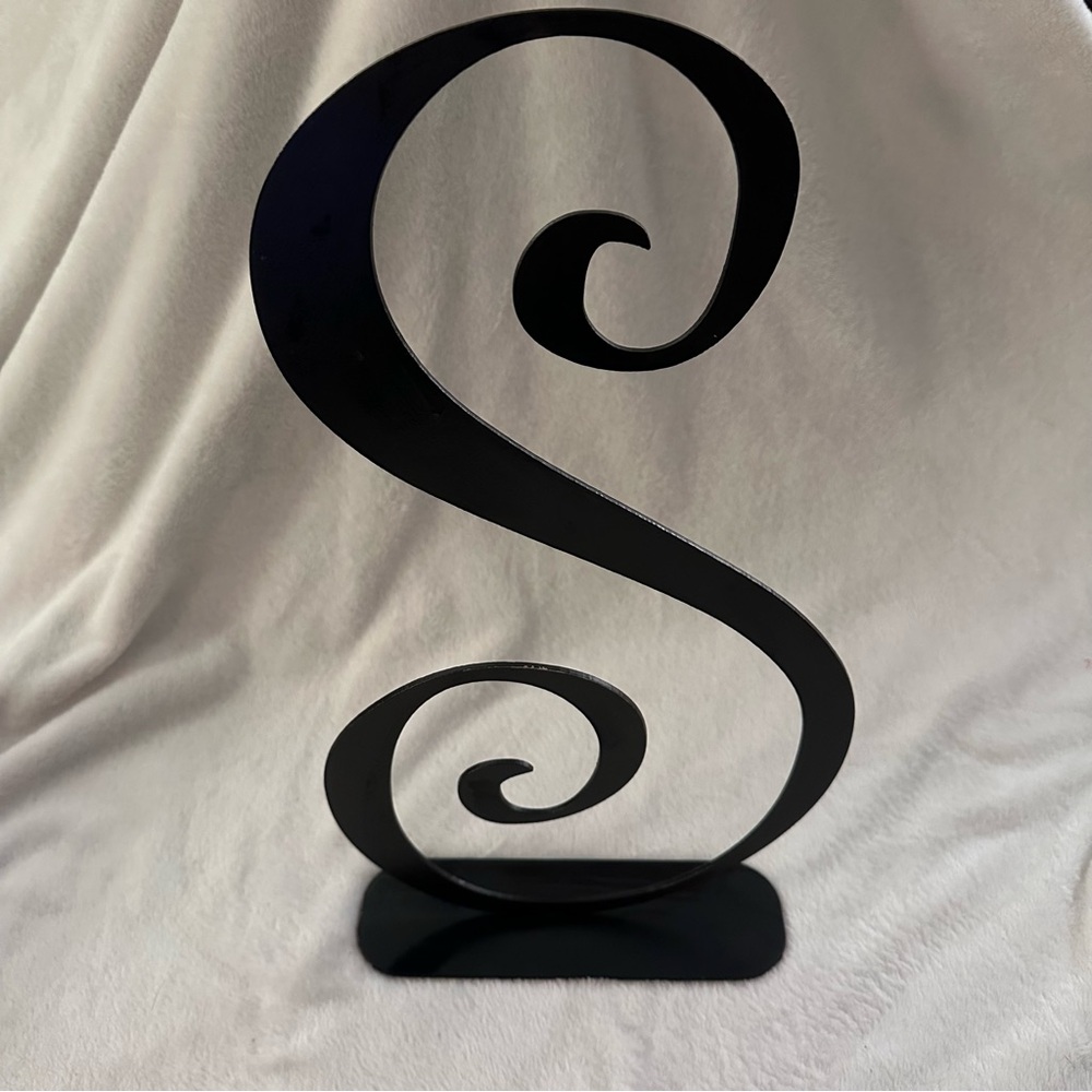 Metal Letter‎ S Swirl Black Sculpture Decor - Picture 12 of 14